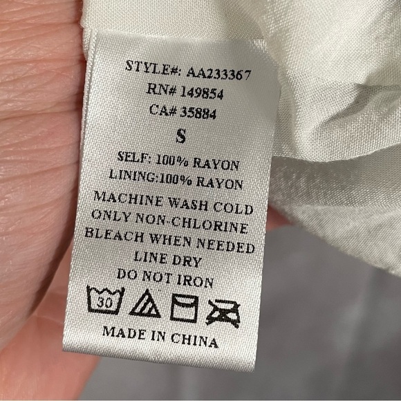 BNDI | Gray & White Spaghetti Strap Tank Top | Size Small - Picture 7 of 11